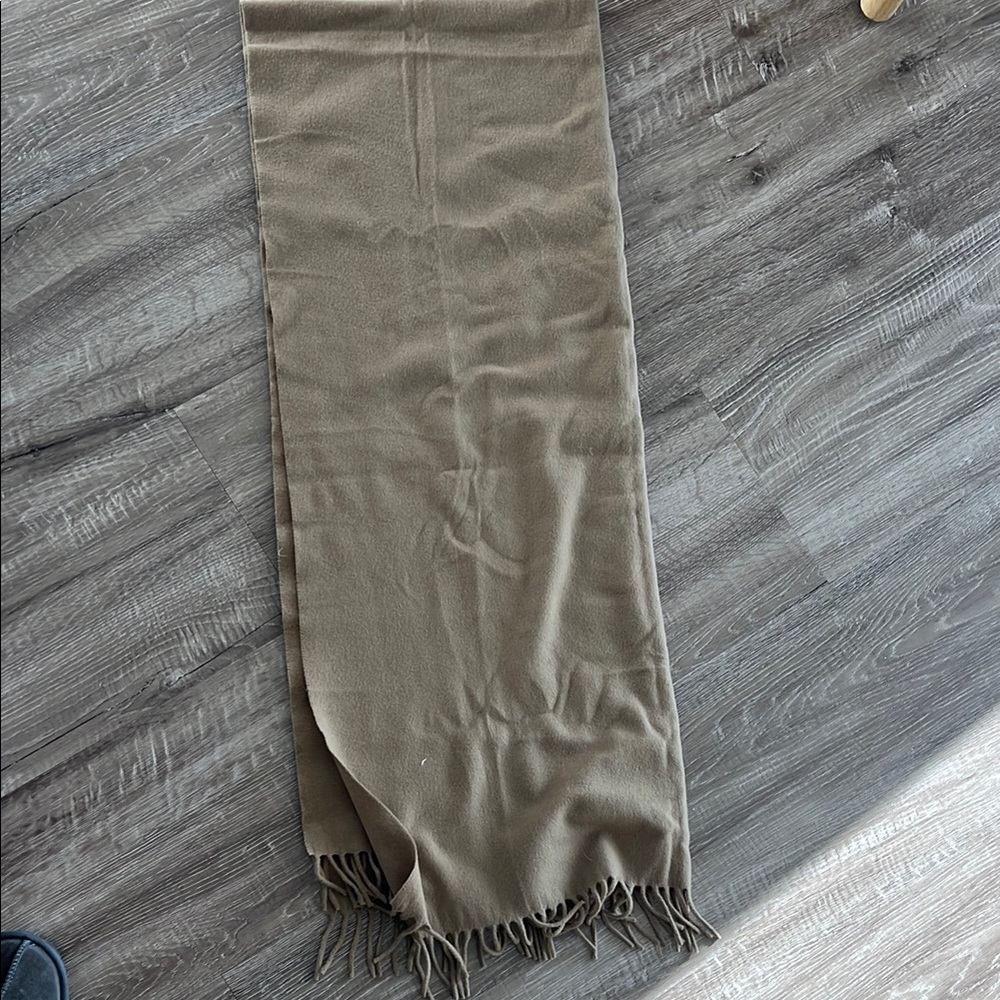 APC 100% Wool Scarf